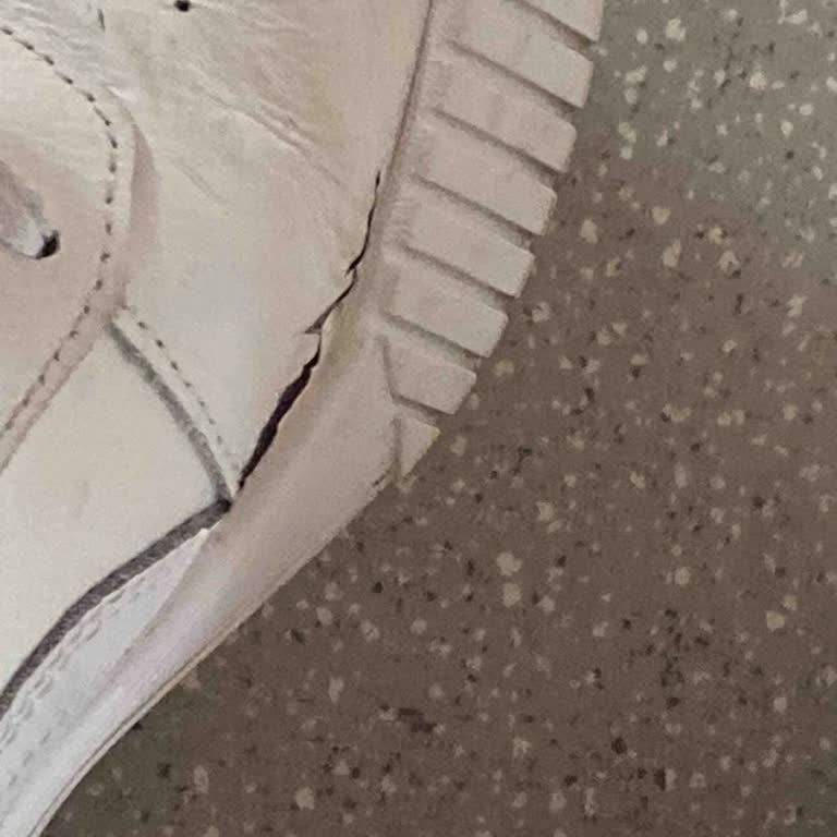 Puma Carina 2.0 Ayakkabısında İlk Kullanımlarda Yırtılma Ve Dayanıklılık Hayal Kırıklığı