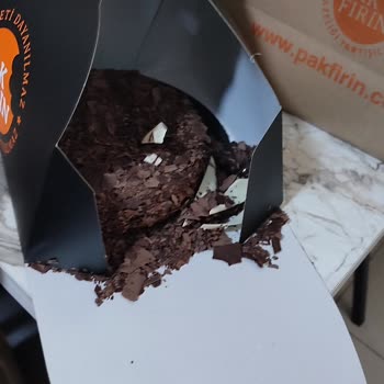 Migros Yemek'te Parçalanmış Doğum Günü Pastası Ve Cevapsız Müşteri Hizmeti