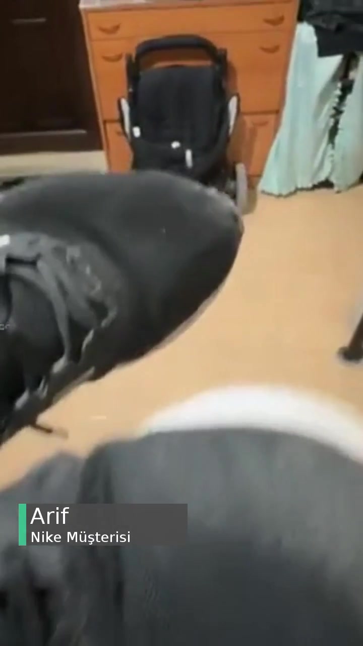 Nike Ve In Street Pişmanlık videonun kapak resmi