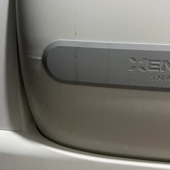 Xenon Akıllı Kedi Tuvaleti Sürekli Sızdırıyor Ve Kötü Koku Veriyor İade Talebi
