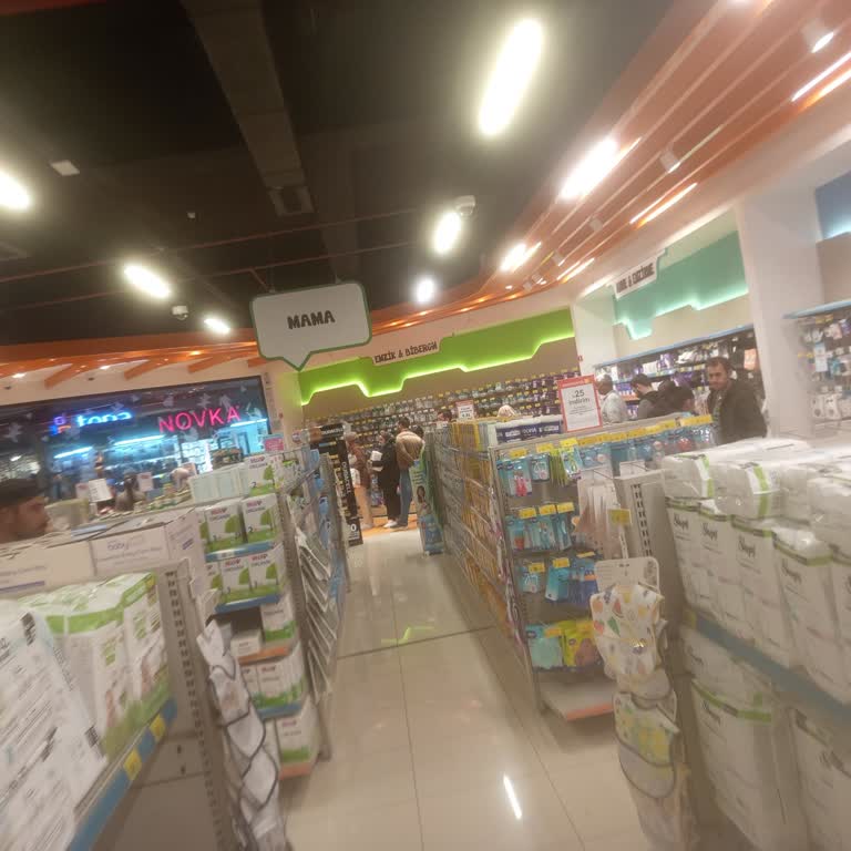 Akhisar Novada Ebebek Şubesinde Tek Kasa Ve Uzun Bekleme Süresi