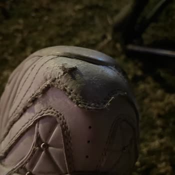 Kısa Sürede Şişen Ve Çatlayan Skechers D'Lite Ayakkabının Değişim Talebi