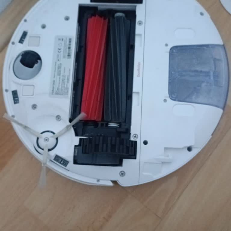 Roborock Q8 Max Sürekli Arıza Ve Eksik Fırça Kapağı