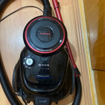 Bosch Elektrikli Süpürge Çalışırken Duruyor Ve Yanlış Yedek Başlık Gönderildi