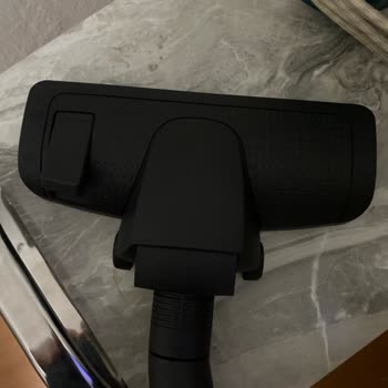 Bosch Elektrikli Süpürge Çalışırken Duruyor Ve Yanlış Yedek Başlık Gönderildi