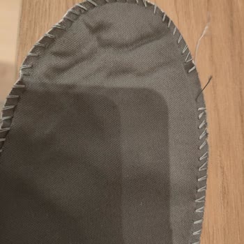 Hummel Ayakkabısında İç Tabanı Yerinden Çıkıyor Ve Dikiş Kalitesi Sorunlu