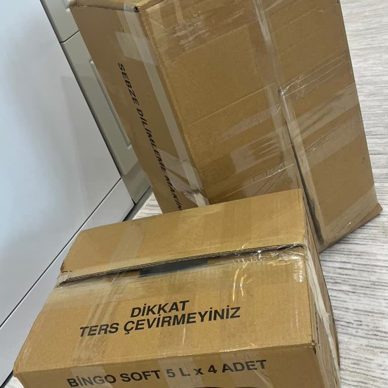 Serviste Kayıp Robot Süpürge, Kargo İletişimsizliği Ve Çözüm Talebi