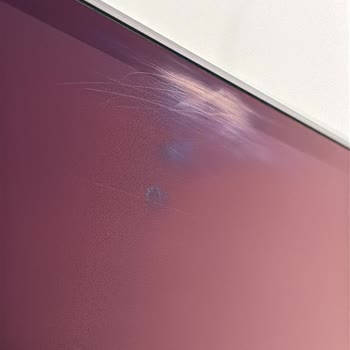 Samsung OLED TV’de Leke Ve Servis Müdahalesiyle Oluşan Çizik Şikayeti