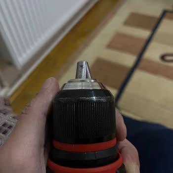 Mandren Kilitlenmesi Ve Kısa Sürede Paslanma Nedeniyle Değişim Talebi