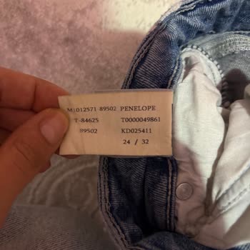 Mavi Jeanlerde Tekrarlayan Yırtılma Problemi Ve Değişim İsteği