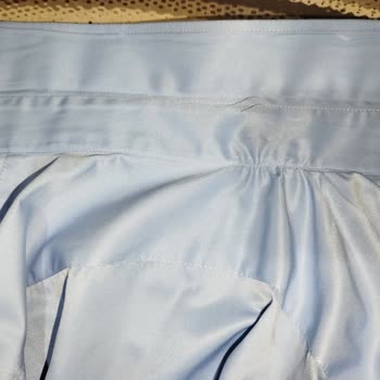 Yeni Aldığım Gömlekte Yaka Potluğu Üretim Hatası