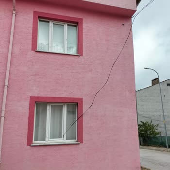 Kablo Pencereye Sokuldu Ve Ücretsiz Teknik Servis Gelmedi