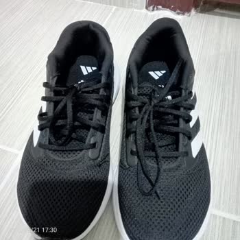 Adidas Ayakkabısındaki Dikiş Hatası Ayağımı Yaraladı Mağaza Hatasını Reddetti