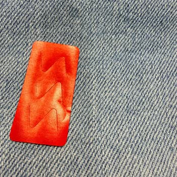 Kısa Sürede Deforme Olan Pantolon Ve 15 Gün Bekleme Süresi Kabullenilemez
