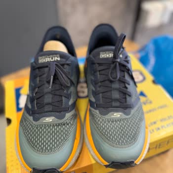 Skechers Max Cushioning Premier 2.0 Modelinde Sürekli Gıcırtı Ve İade Talebi