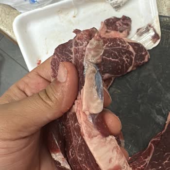 Bozuk Dana But Biftek Teslim Edildi, Müşteri Hizmetlerinden Cevap Gelmedi