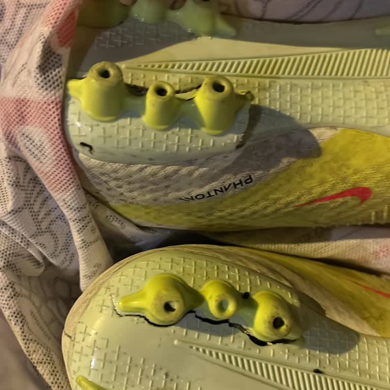 Nike Kramponunda Kısa Sürede Taban Kırılması Ve Haksız Red