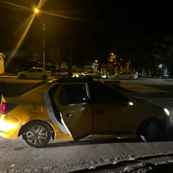 Taksimetre Açılmadan Yüksek Ücret Talebi Ve İtirazın Görmezden Gelinmesi
