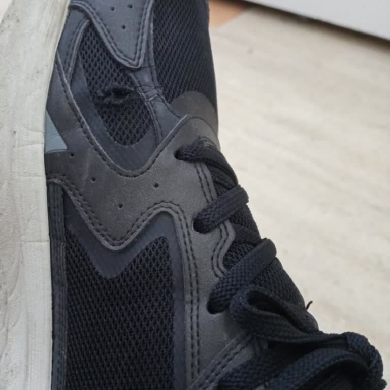 Skechers Ayakkabısında Tekrarlayan Yırtılma Ve Garanti Reddi