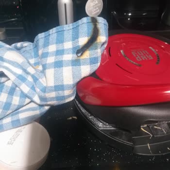 Karaca Funday Waffle Makinesinde İlk Kullanımda Güvenlik Arızası Ve İade Sorunu