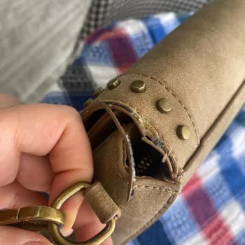 Mavi Çantamın Kısa Sürede Yırtılması Ve Ücret Beklentisine Uygun Olmaması