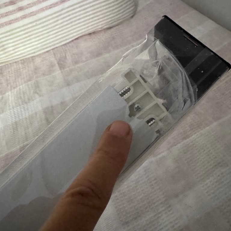 Kırık Perde Ve Yardımsız Çağrı Merkezinde Tutum