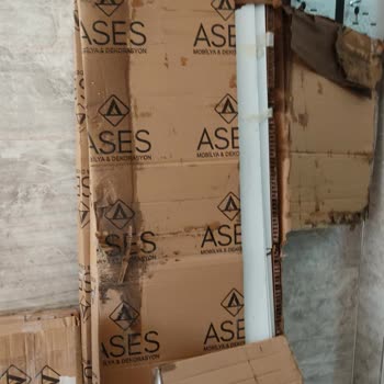 Hasarlı Gardırop İçin İade Talebi Ve Teslimat Sorunu