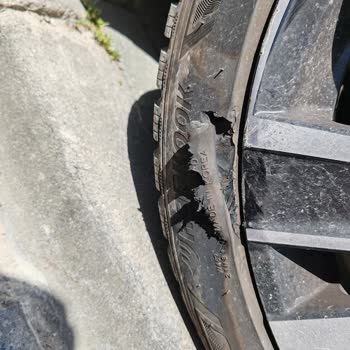 Hankook Kış Lastiğinde Yanak Açılması Güvenlik Sorunu