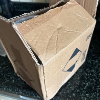 Estee Lauder Siparişinde Korumasız Paketleme Şikayeti