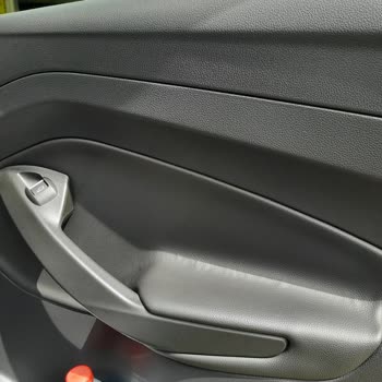 Ford Kuga 2019 İç Döşeme Deformasyonu İçin Garanti Dışı Şikayet Ve Şeffaflık Talebi