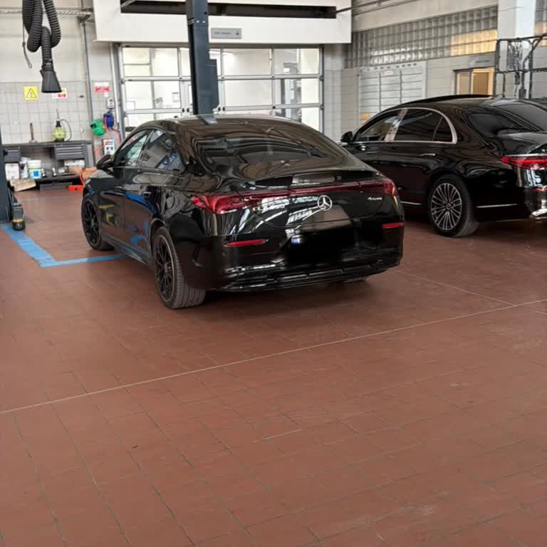 Mercedes-Benz Elektrikli Mercedes Cla 350'de Yazılım Sorunu, Uzun Servis Ve Yanlış İkame Araç