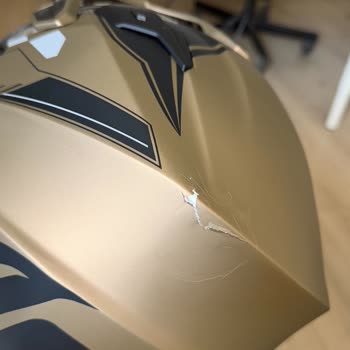 Hasarlı Motosiklet Kaskı Teslim Edildi, Firma Çözüm Sunmadı