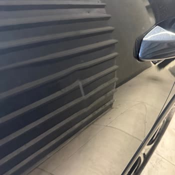 Yeni Seat Arona Tesliminde Kapı Göçmesi Ve Çizikler, Değişim Talebi