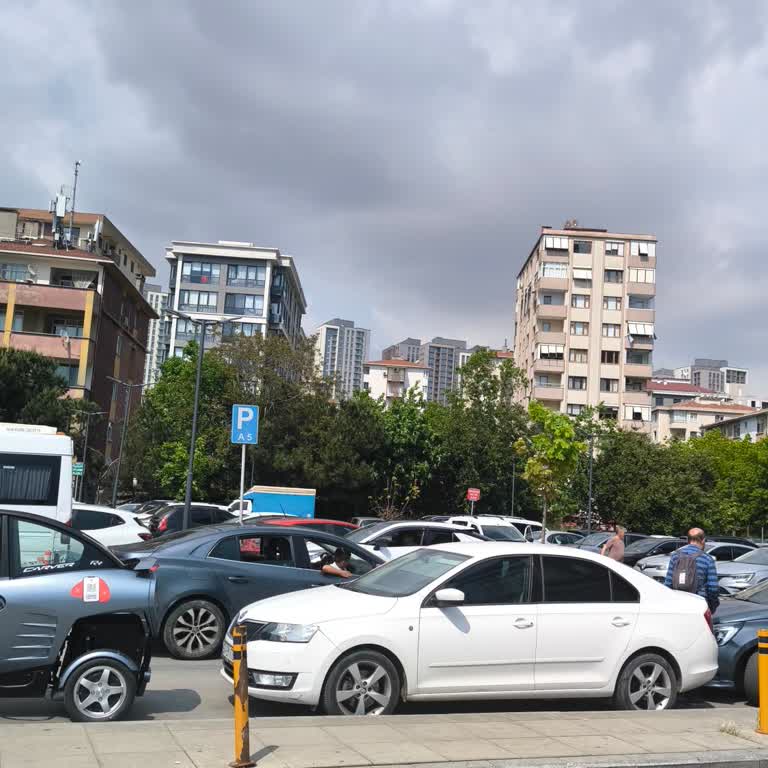 Şehir Hastanesi Otoparkı Yetersiz, Randevular Gecikiyor