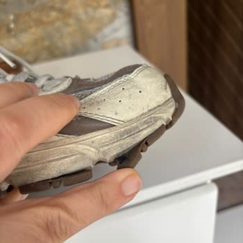 New Balance Ayakkabısının Tabanı Erken Açıldı Ve Kullanıcı Hatası İddiası Kabul Edilemez