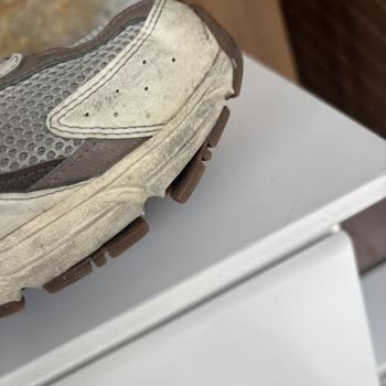 New Balance Ayakkabısının Tabanı Erken Açıldı Ve Kullanıcı Hatası İddiası Kabul Edilemez