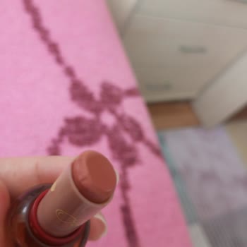 Kötü Koku Ve Hijyen Sorunlu Rujlar İçin Değişim Ve İade Talebi