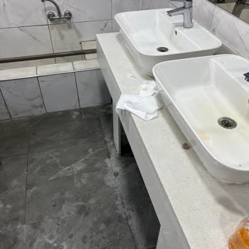 Köfte Sarayı İşletmenin Hijyen Durumu Bizi Ciddi Şekilde Rahatsız Etti