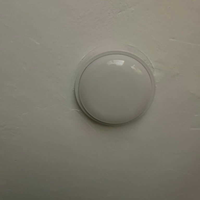 Koçtaş Mağazasında Satılan Ledli Armatürün Sürekli Patlaması Ve Personelin Kırıcı İddiaları