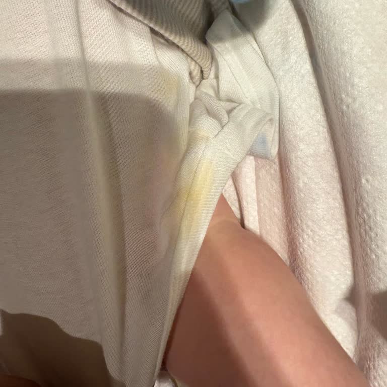 Bebek Bezinde Sürekli Sızdırma Ve Gece Uykusunun Bölünmesi