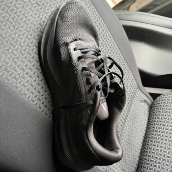 FLO Muş Mağazasından Alınan Adidas Ayakkabının File Yırtılması Ve Garanti Reddi