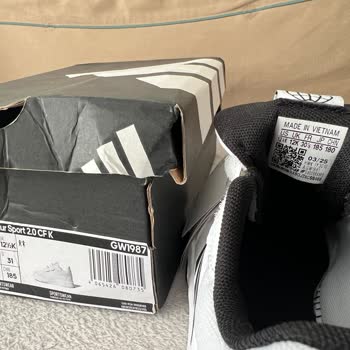 Bayram Öncesi Yanlış Renk Ve Beden Adidas Çocuk Ayakkabısı