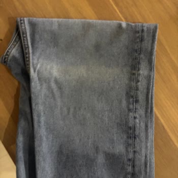Mavi Jeanlerde Çizgi Şeklinde Renk Değişimi Sorunu