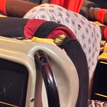 Metro Turizm Eski Ve Bakımsız Otobüsünde Gecikme Ve Konforsuz Yolculuk