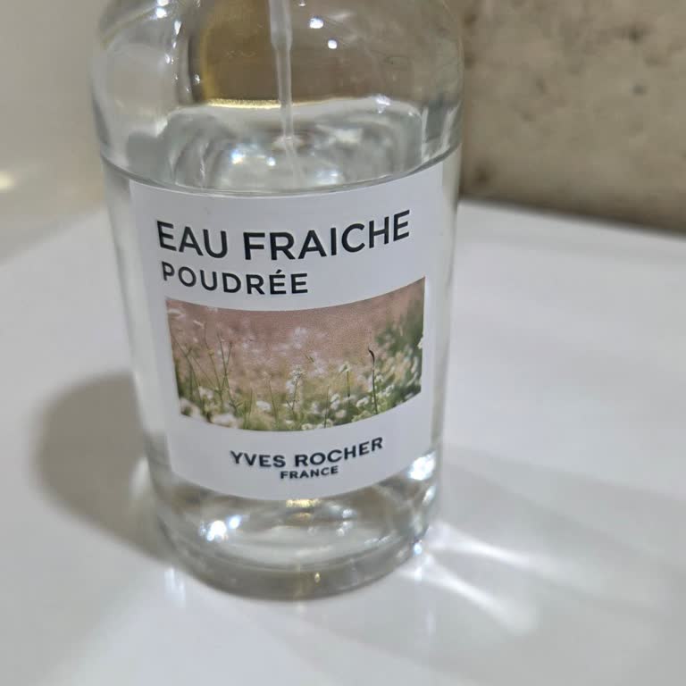 Yves Rocher Eau Fraiche Poudrée Perfume Has No Lasting Scent
