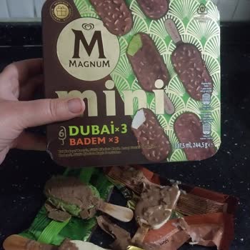 Taze Olmayan Magnum Mini Dondurmanın Değişim Talebi