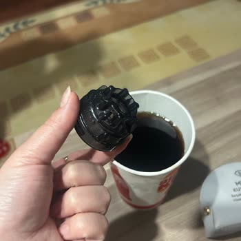 İçecekte Plastik Parça Bulunması Hijyen Ve Sağlık Endişesi