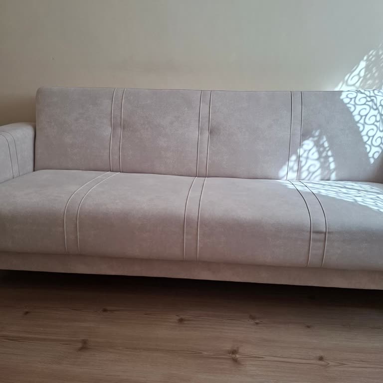 Kanepe Hataları Ve Mağaza Yetkilisinin Hakaretli Davranışı