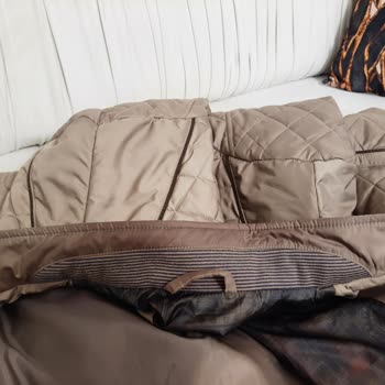 Mont Yakasındaki Renk Değişimi Nedeniyle İade Reddi Ve N11’in Çözüm Sunamaması