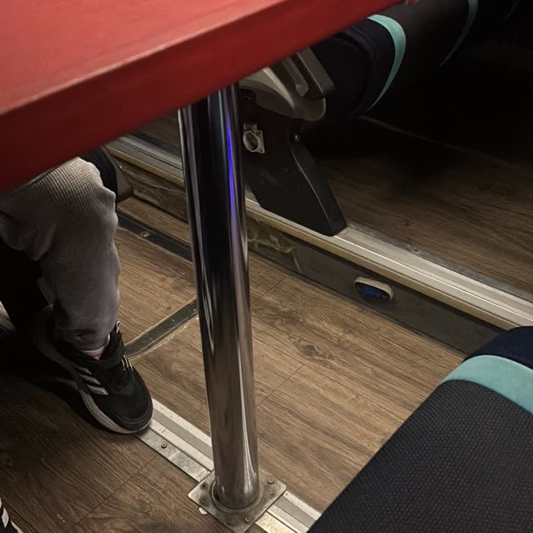 Ters Koltuk Ve Masalı Otobüste Alaycı Tavır, Ücret İadesi Talebi